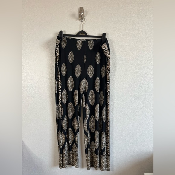 Susan Graver Liquid knit Wide Leg Pants - Picture 3 of 5